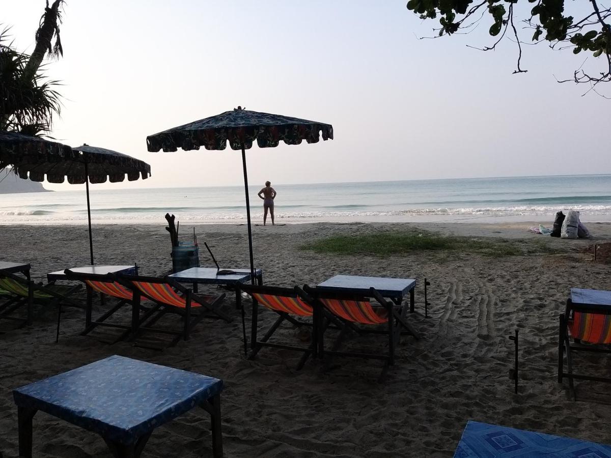 באן פה บ้านทะเลอิ่มเอม Bann Talay Im Eimm מראה חיצוני תמונה