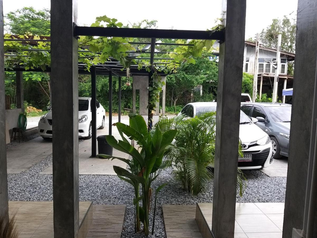 באן פה บ้านทะเลอิ่มเอม Bann Talay Im Eimm מראה חיצוני תמונה